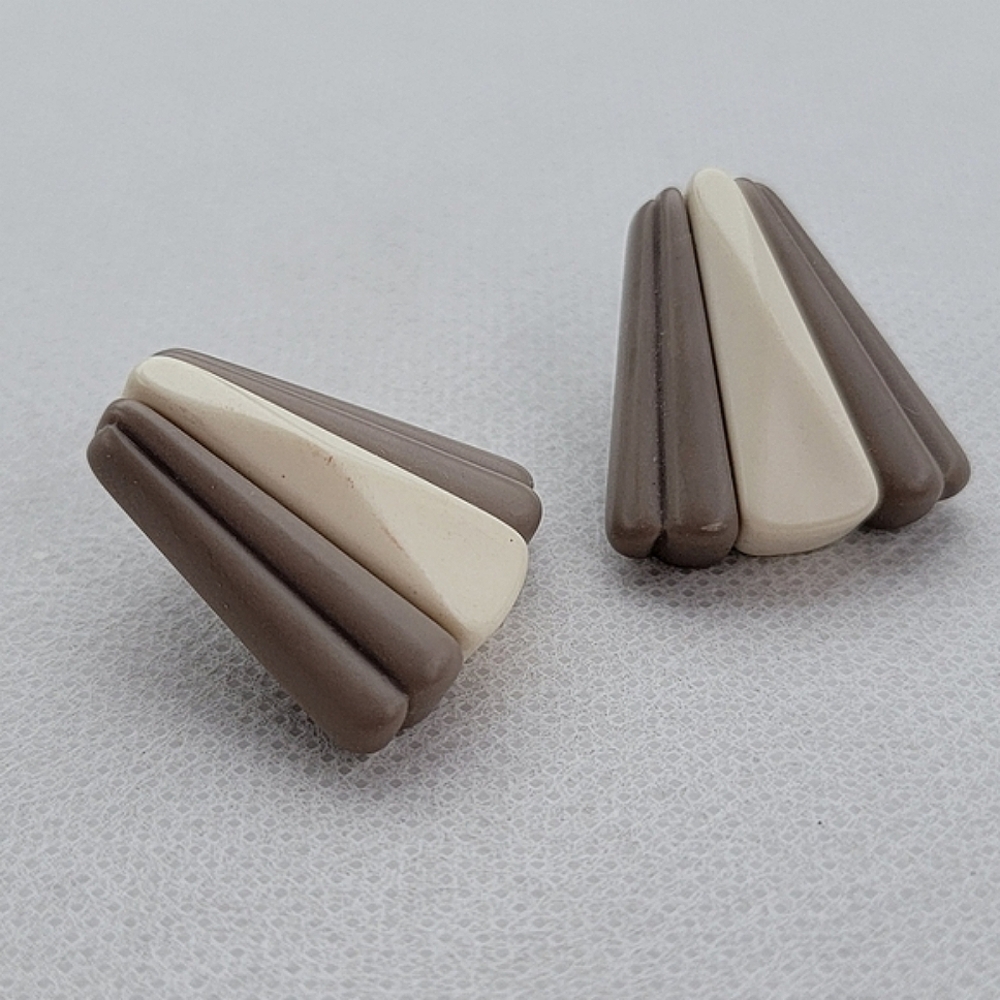 1988 Vintage Sirocco Stick Avon Earrings